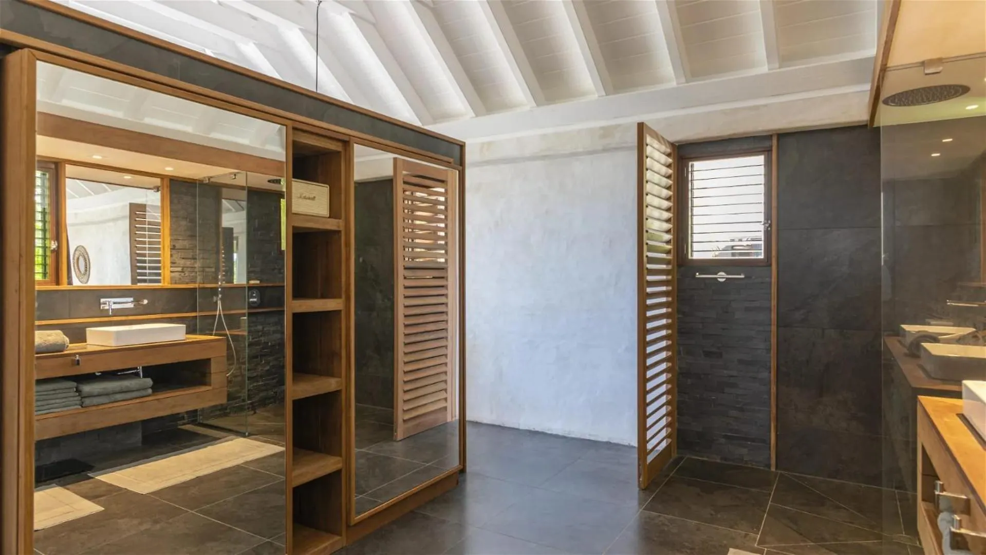 Grand-Cul-De-Sac Lagoon Retreat With Pool Le Le Marigot Villa