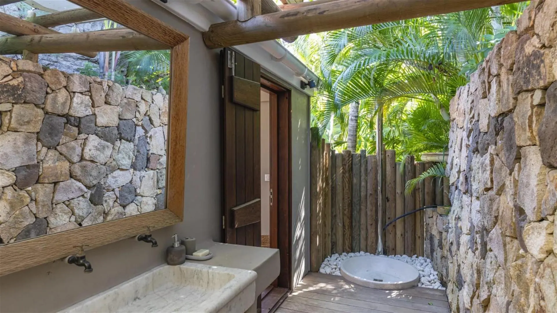 Villa Grand-Cul-De-Sac Lagoon Retreat With Pool Marigot